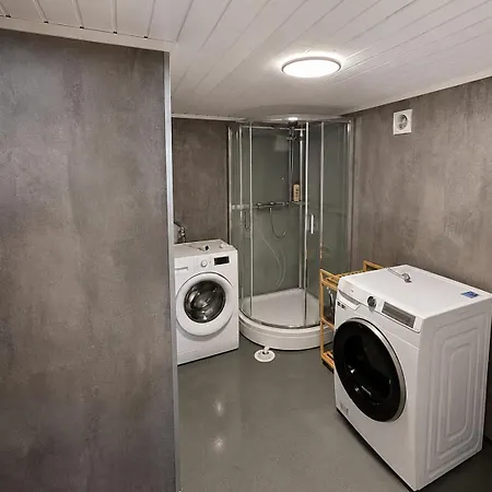 Spacious In Krokstadelva Appartement *